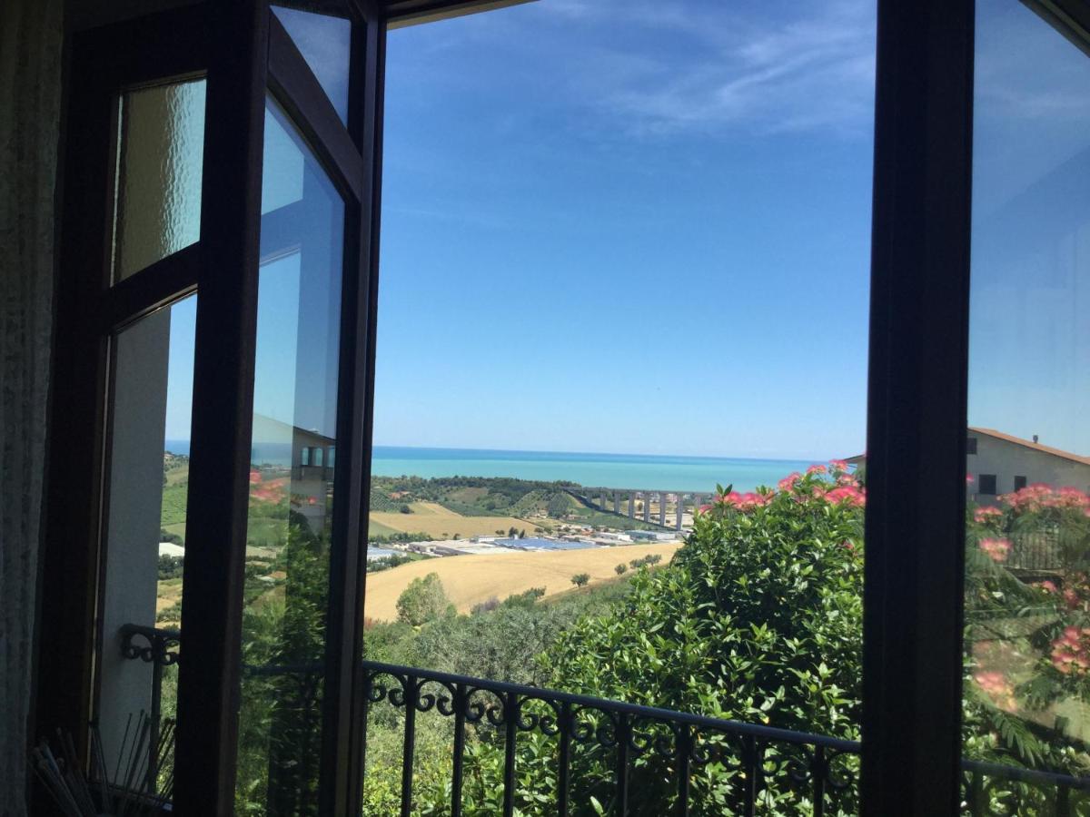 Ellebì B&B Montone  Ngoại thất bức ảnh