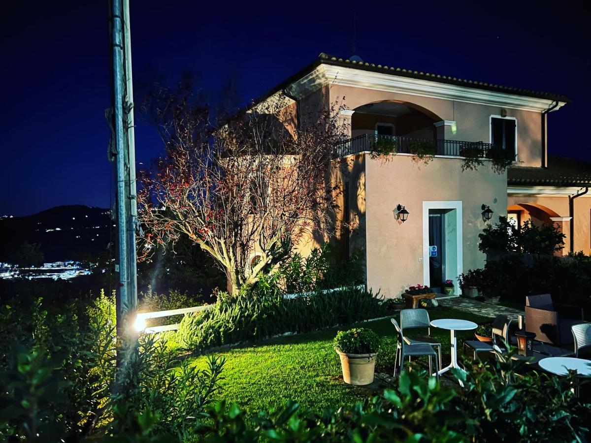 Ellebì B&B Montone  Ngoại thất bức ảnh